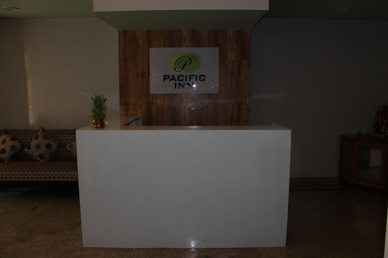 Pacific Inn Eco Central グルガウン エクステリア 写真